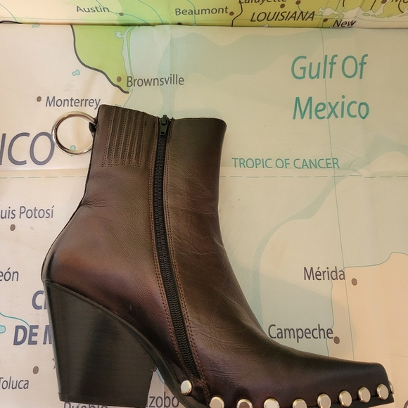 JeffreyCampbell Stylish Black Leather Studded Ankle Boots Size 10 - Picture 10 of 12